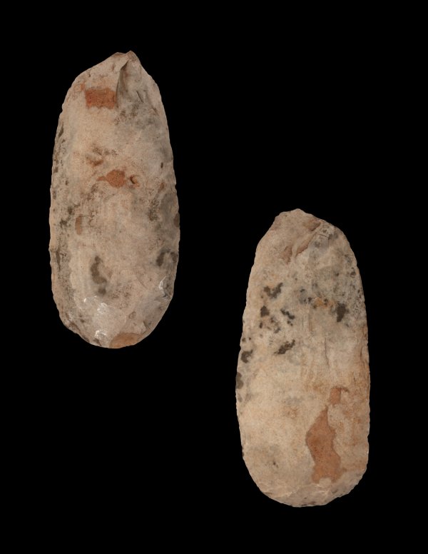 9 3/4" Spade. IL. Mill Creek Chert.: 9 3/4" Spade. IL. Mill Creek Chert. COA