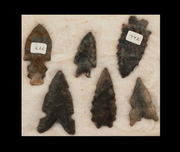 Frame: 6 Eccentric Points. 2 1/4"-3 1/8".: Frame: 6 Eccentric Points. 2 1/4"-3 1/8". Some have rechipping