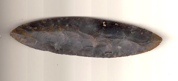 5 1/2" Mayan Bi-Point Blade. Translucent Agate. N: 5 1/2" Mayan Bi-Point Blade. Translucent Agate. Nice