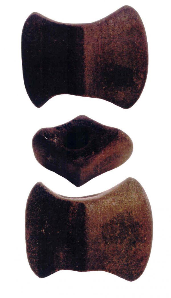 2 1/2" Crescent Bannerstone. Adams Co, OH. Ex-Dr: 2 1/2" Crescent Bannerstone. Adams Co, OH. Ex-Dr. Mueser 3504/5. Neat example with flared wings. Fully drilled. Rare example from a prestigious collection.