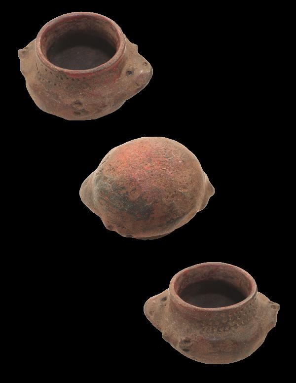 3 5/8" Miniature Frog Effigy Pot. Craighead, AR. : 3 5/8" Miniature Frog Effigy Pot. Craighead, AR. Solid