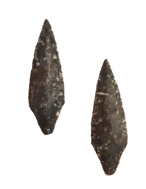 5 7/8" Mayan Blades. Central America. Ex-Unland: 5 7/8" Mayan Blades. Central America. Ex-Unland