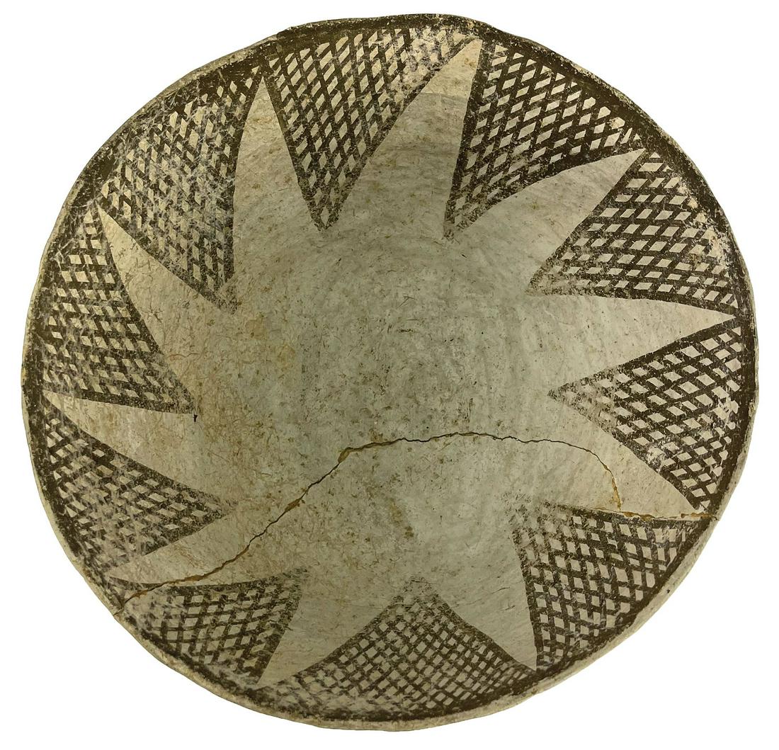 7" D. Anasazi Chaco Canyon Bowl. NM. Ex-Evan Maurer (1 of 3)