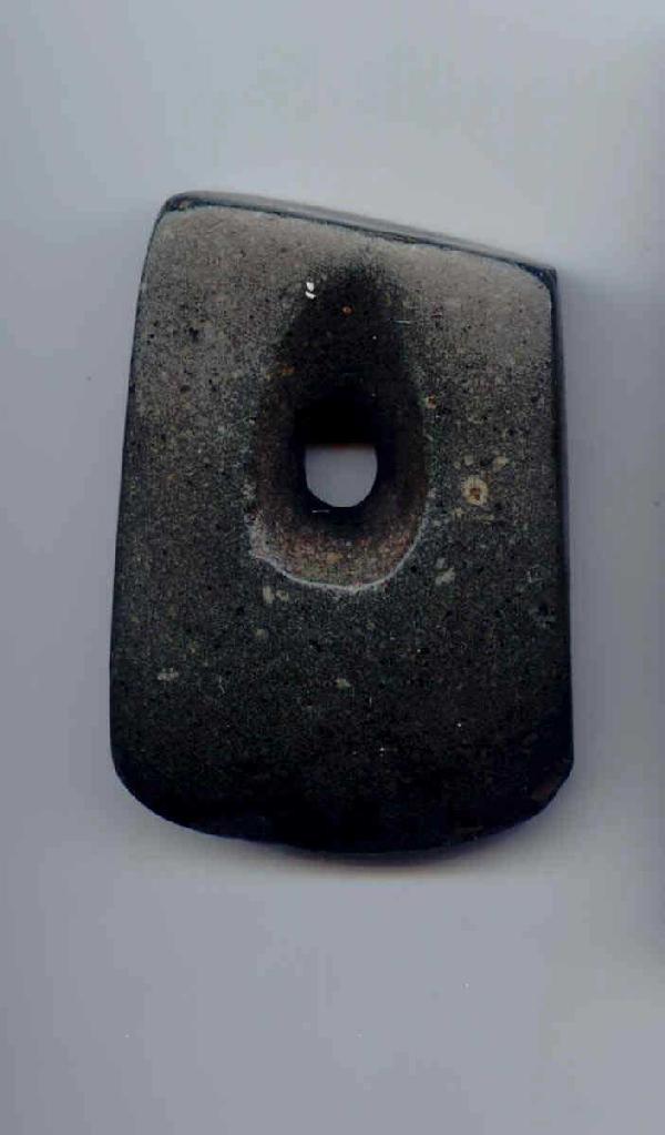 3 1/8" Hardstone Adz with Hafting Hole. Eskimo: 3 1/8" Hardstone Adz with Hafting Hole. Neat. Eskimo