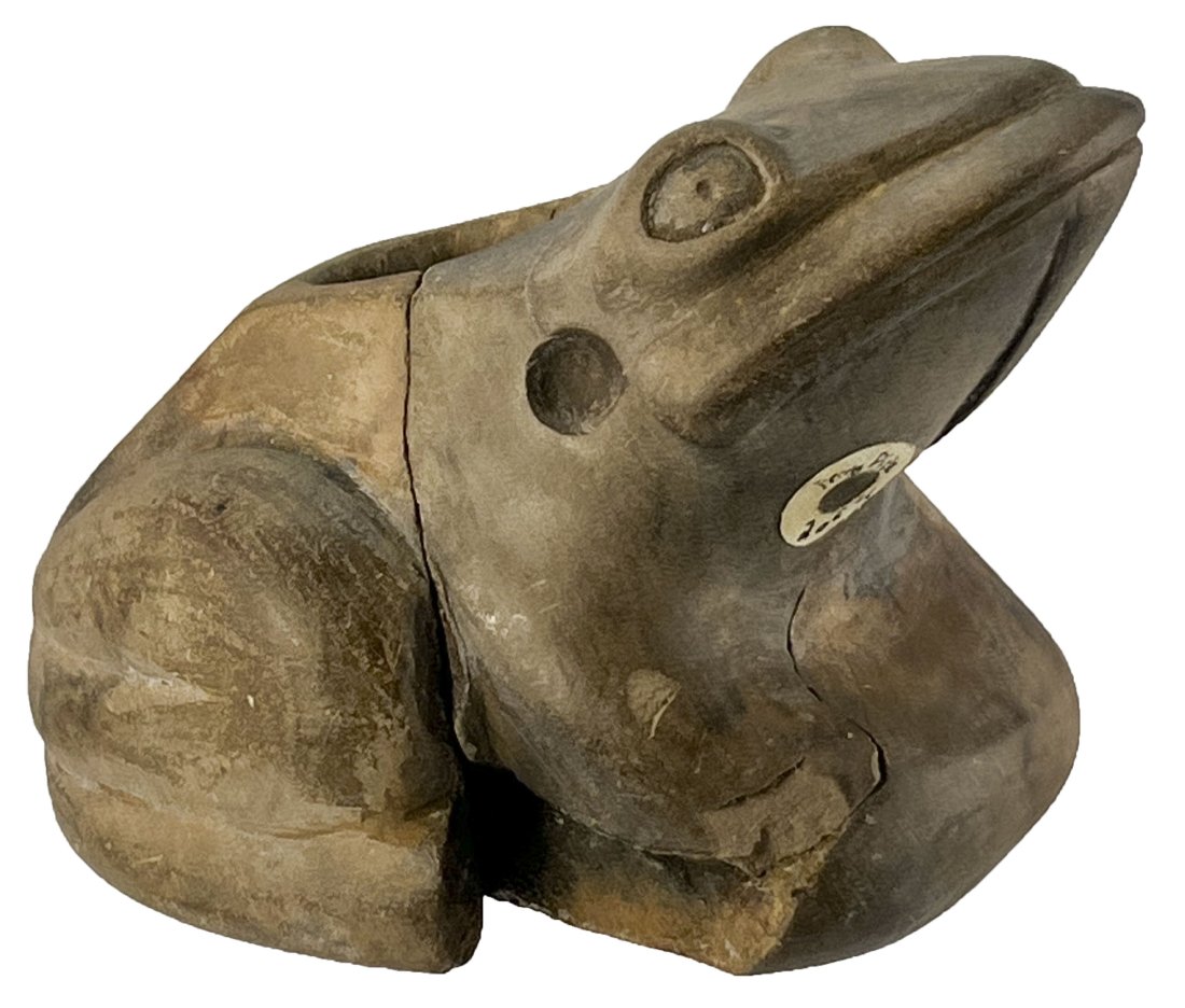 4 3/8" Frog Effigy Pipe.  St. Charles Co, MO.  Found in (1 of 9)