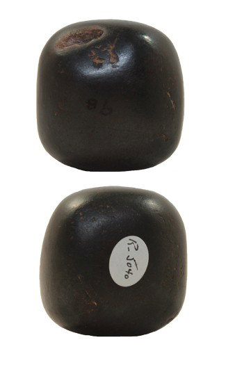 1 3/8" Hematite Loafstone. MO. Roy Hathcock: 1 3/8" Hematite Loafstone. MO. From Roy Hathcock's display table. Will be pictured in the upcoming book, Partain Relics