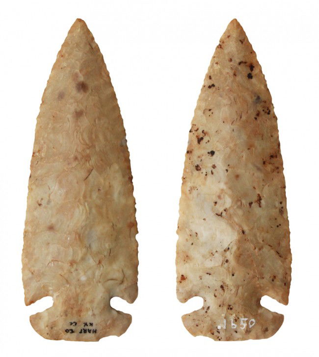 3 13/16" Dovetail. Perino Paper. Hart Co, KY: 3 13/16" Dovetail. Perino Paper. Hart Co, KY. Ex-Red Tully, EE Curtiss. Well made. Glossy beige flint