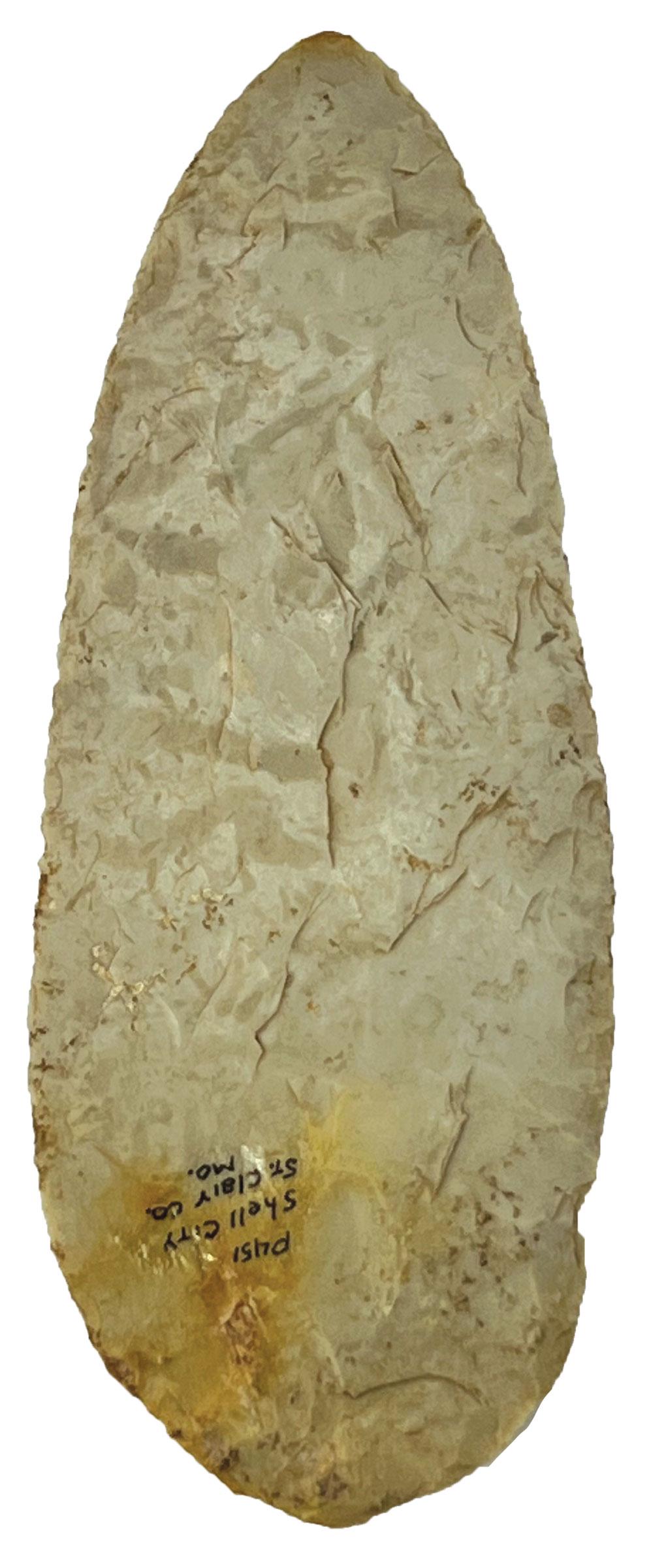 5 1/2" Adena Blade. St. Clair Co, IL. Peoria Chert. Fine condition. COA: 5 1/2" Adena Blade. St. Clair Co, IL. Peoria Chert. Very thin, detailed edge flaking. Ex-Ken Edwards. Fine condition. Granger COA