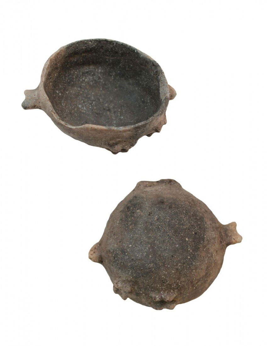 5 1/8" Fish Effigy Bowl. TN. Ex-Jack Roberts: 5 1/8" Fish Effigy Bowl. Tennessee. Solid. Pictured in Davis' Relic List (G8). Ex-Jack Roberts