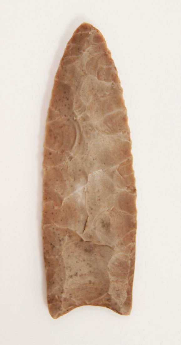 3 5/8" Clovis. Simpson Co, KY. Perino & Partain : 3 5/8" Clovis. Simpson Co, KY. Delaware Chert. Perino and Partain Papers
