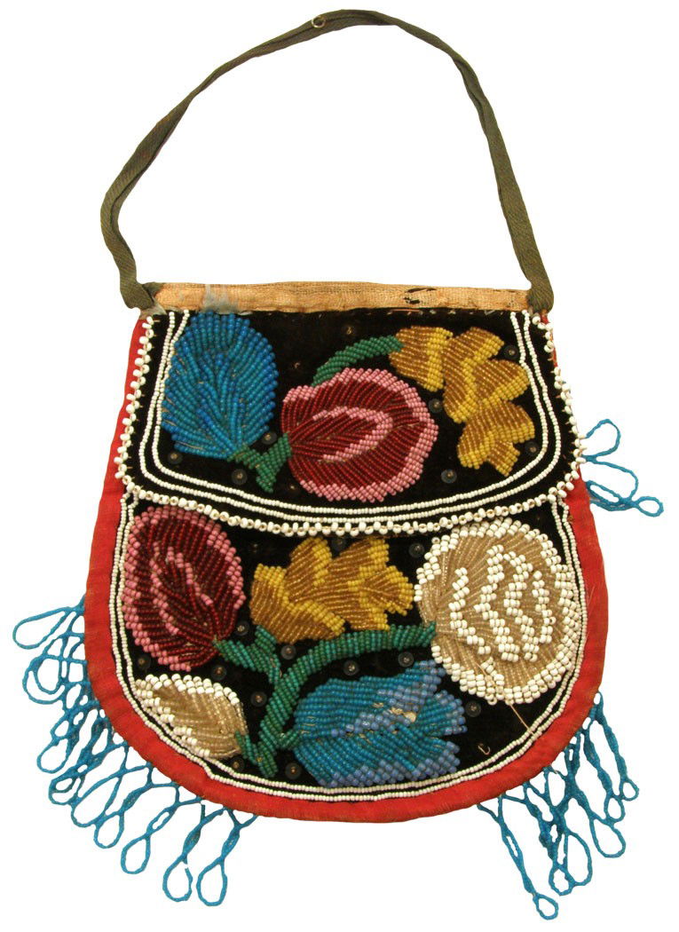 Historic Iroquois Beaded Bag (both sides).: Historic Iroquois Beaded Bag (both sides). Bag is 6". Fringe beads (blue) show some age wear.