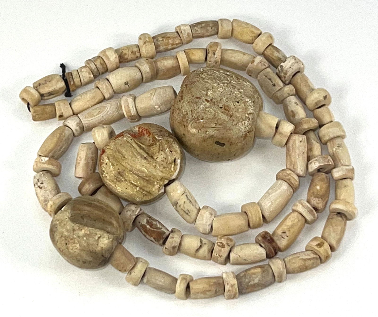 22" Shell Bead Necklace. Spiro Mound.  Leflore Co, OK.  Fine condition.  Ex-Sam Johnson (1 of 2)