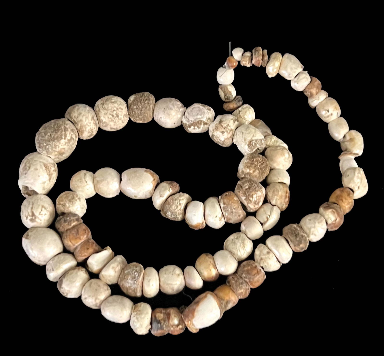 11" Strand of Freshwater Pearl Necklace .  Leflore Co, OK.  Beautifully aged pearls. (1 of 2)