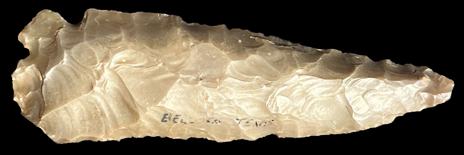 5 1/8" Cornertang Knife. Bell Co, TX. Ex-Harry Relenski. Putty G8 COA: 5 1/8" Cornertang Knife. Bell Co, TX. Nice flat bottom (domed top) specimen. Glossy Gray Edwards. Ex-Harry Relenski. Putty G8 COA