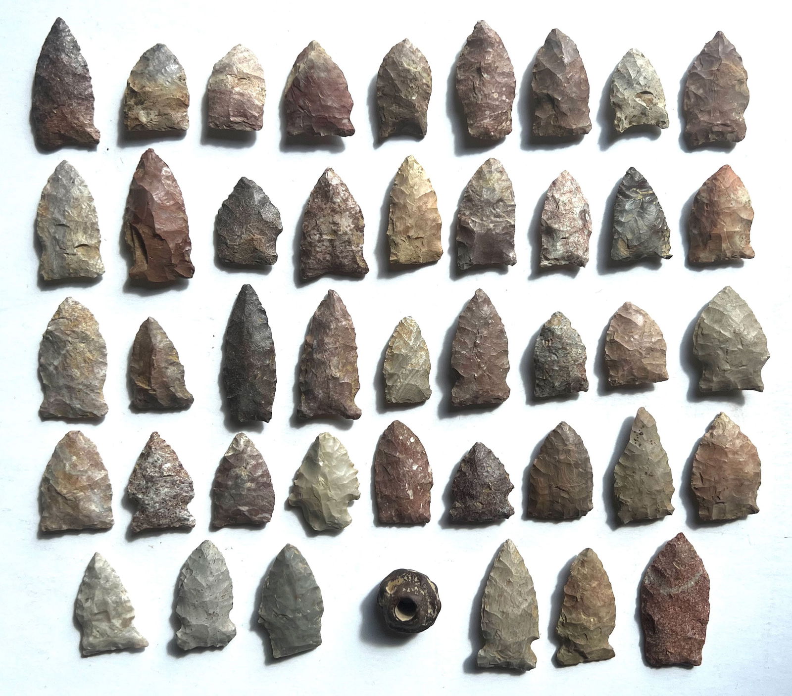 Group of 42 Common Points ranging from 1"-2".  Hardin Co, KY.  Bead is from Hodgenville, KY. (1 of 1)