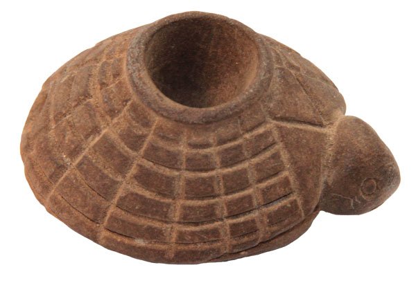 2 1/8" Turtle Effigy Pipe. S. Ohio. Has old Garth: 2 1/8" Turtle Effigy Pipe. S. Ohio. Has old Garths tag