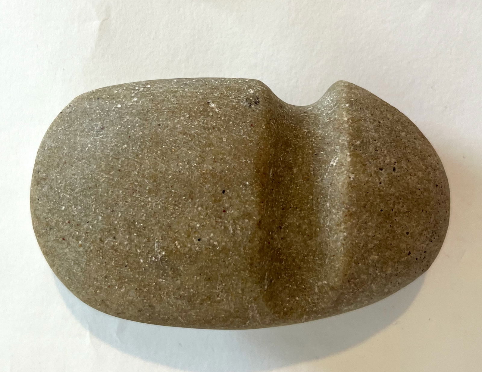 4 3/4" Quartz 3/4 Groved Axe. Ex-Burton/Teubner Estate. (1 of 3)