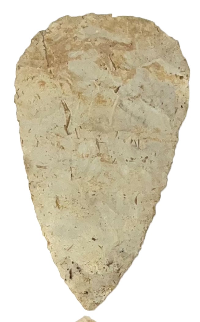 4" Cobbs Triangle. Burlington Chert. Montgomery, MO. Dickey COA. (1 of 3)