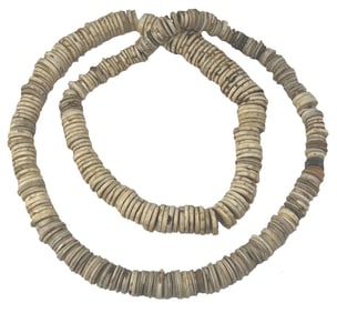 12” Shell Necklace. Ohio. Ex John Rose, Ken Blake and Nick Gray.