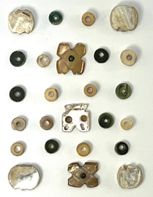 25 Shell Beads. 1/4"-5/8". Northwest Coast. Ex Gordon Noakes.