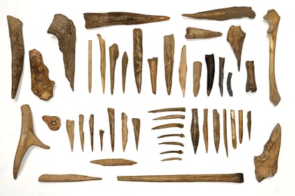 Frame of Bones and Antler. 1 1/8" to 7 3/16". Tennessee. Ex Kevin Pipes.
