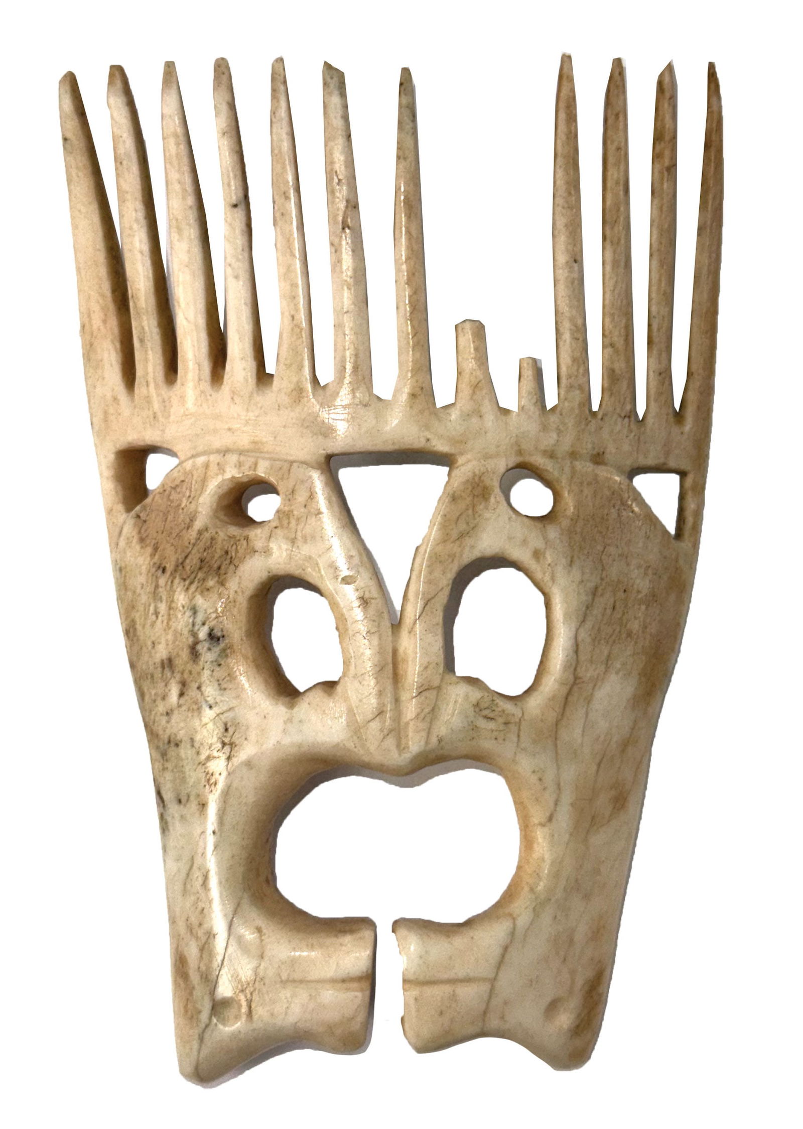 4 1/4" Iroquois Effigy Comb. New York. Kissing Otters Design. (1 of 2)