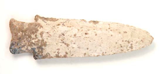 Boone Chert Hardin. Pictured. Davis G9 COA: 130. 3 3/4” Hardin. Kendall Co, IL. White and gray speckled Boone Chert. Classic anciently sharpened style. Pictured in Who’s Who #10 (Abel). Comes with a Davis G9 COA