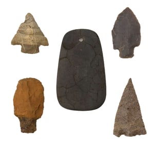 Group of 4 points (1 9/16"-2 1/4") and 1 pendant (31/4"). Indiana. Ex Doug Watkins. 