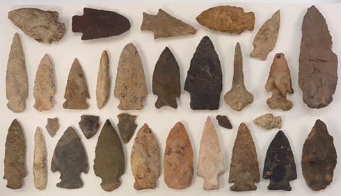 Thirty Points. 3/4" to 4 5/8". Variety of Styles, Materials and Provenance. Ex Jerry Hodson.