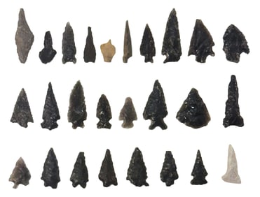 Frame of 26 Points. 1 3/16” to 1 7/8”. Oregon. Mainly Obsidian. Ex Doug Watkins. 