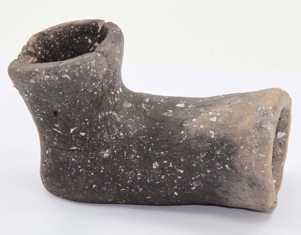 43. 4” Pottery Elbow Pipe. Pope Co, AR. Ex-Dr.: 43. 4” Pottery Elbow Pipe. Pope Co, AR. Glued. Ex-Dr. Hasewinkel