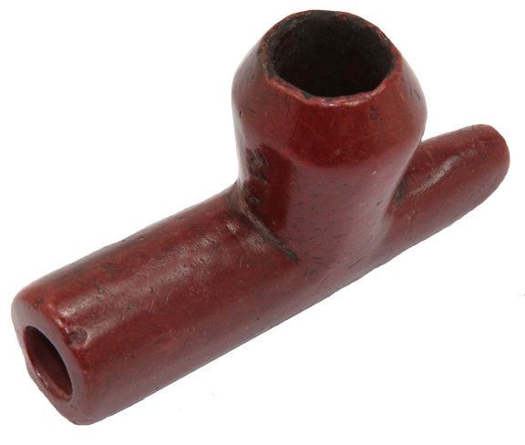 300. 3 1/8” Catlinite Pipe. Old Historic example.: 300. 3 1/8” Catlinite Pipe. Old Historic example. SD. Heavy patina. Ex-Irwin