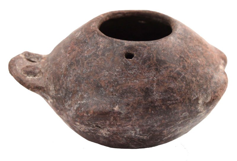 2 1/4" Minature Zoomorphic Effigy. Mochica. Peru.: 2 1/4" Minature Zoomorphic Effigy. Mochica. Peru. 500 BC - 1000 AD. Very good condition. PreColumbian. Copy of 1986 Dr. Frederick Dockstader Appraisals included.