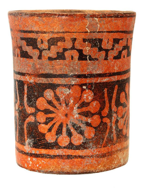 4 7/8" H. Mayan Cylinder. Central America. Perfect: 4 7/8" H. Mayan Cylinder. Central America. Perfect condition. Highly artistic. Ex-Kevin Pipes. Pre-Columbian. Sam Johnson