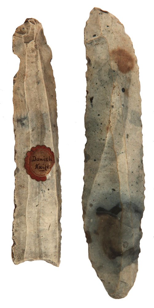 2 Bladelet Scrapers. 3 5/8" & 4 1/2". Denmark. Old: 2 Bladelet Scrapers. 3 5/8" & 4 1/2". Denmark. Old World (Magdalenian, circa 8000-13.000 BC). Heavy layer of "frosted" patina