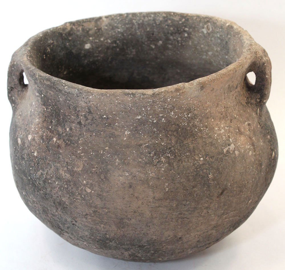 4" D. Shell Tempered Strap Handle Bowl.  Nice form, (1 of 2)