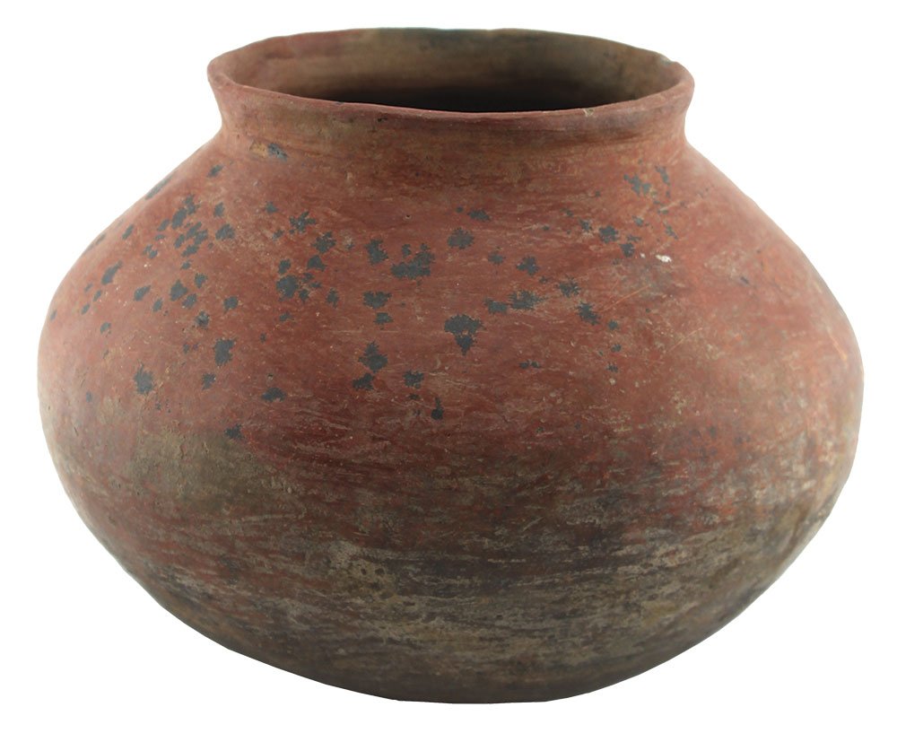 2 very fine Casa Grandes Jars (6 1/4" and 9 1/4" D.). (1 of 4)