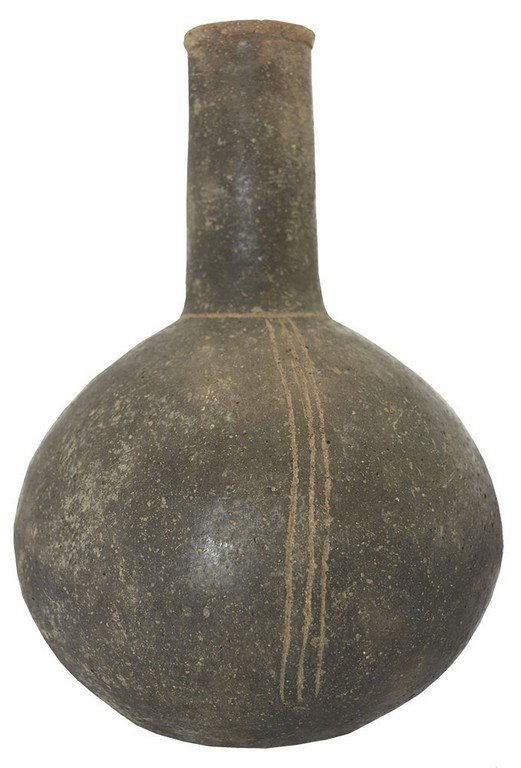 6 7/8" Caddo Bottle.  Clark Co, AR.  Delicate and well (1 of 2)