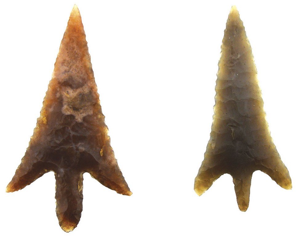 2 Fine Perdiz.  1 5/16" & 1 7/16".  Bowie Co, TX. (1 of 2)