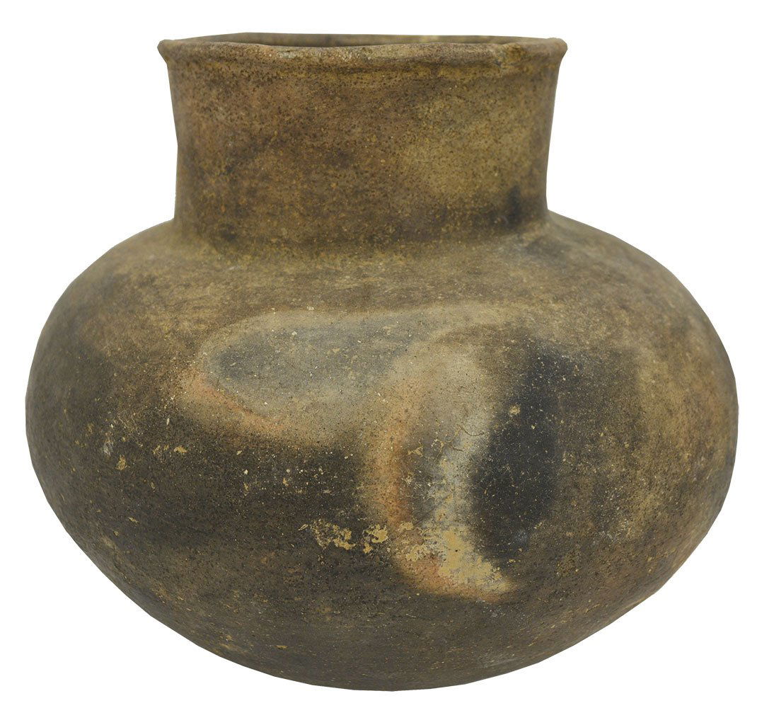 7 1/8" H. Mississippian Jar.  MO.  Excellent condition (1 of 3)