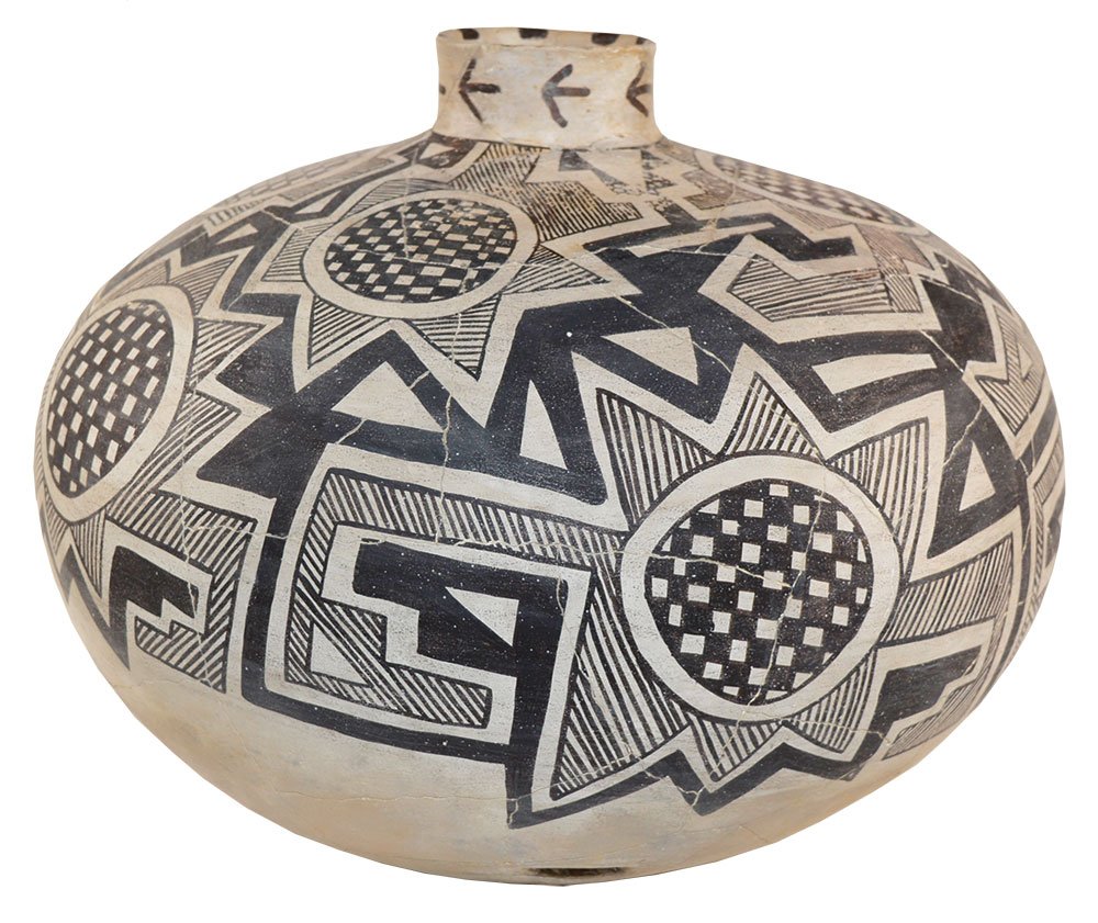 15" D. Anasazi Olla.  Tularosa Black on White. (1 of 5)