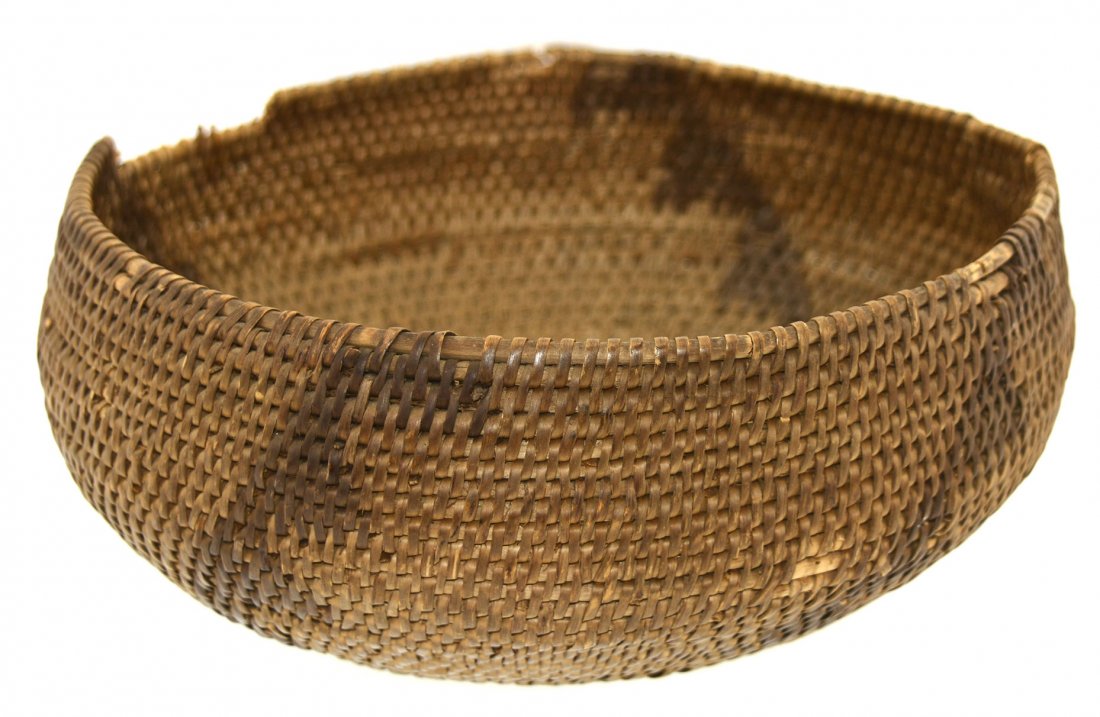 7 3/16" D. Eskimo Basket.  Alaska.  Hooper Bay. (1 of 3)