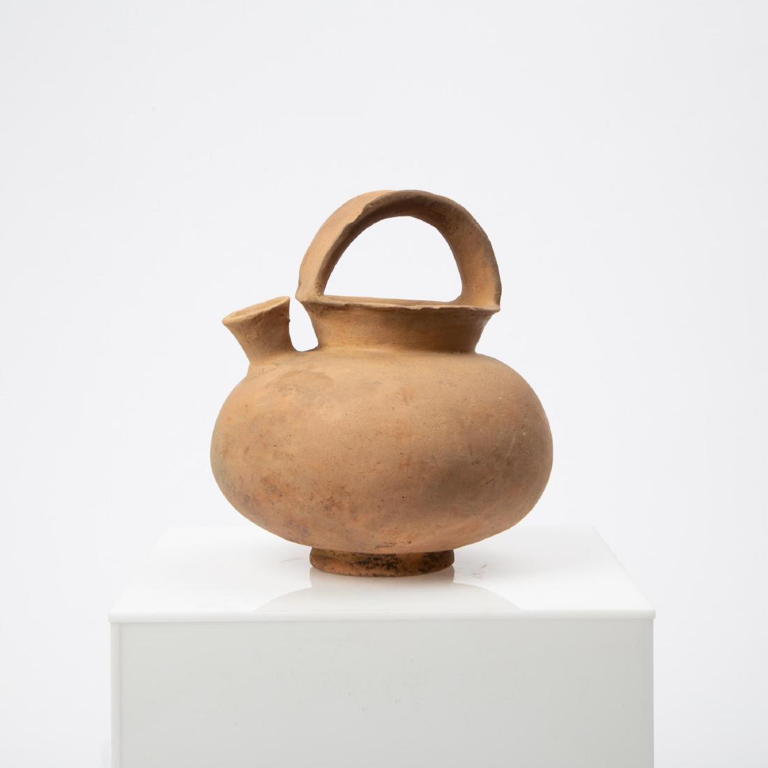 A PRE-COLUMBIAN SINU CULTURE VESSEL (1 of 13)