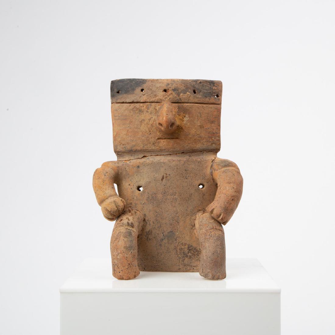 A PRE-COLUMBIAN QUIMBAYA RETABLO FIGURE (1 of 17)