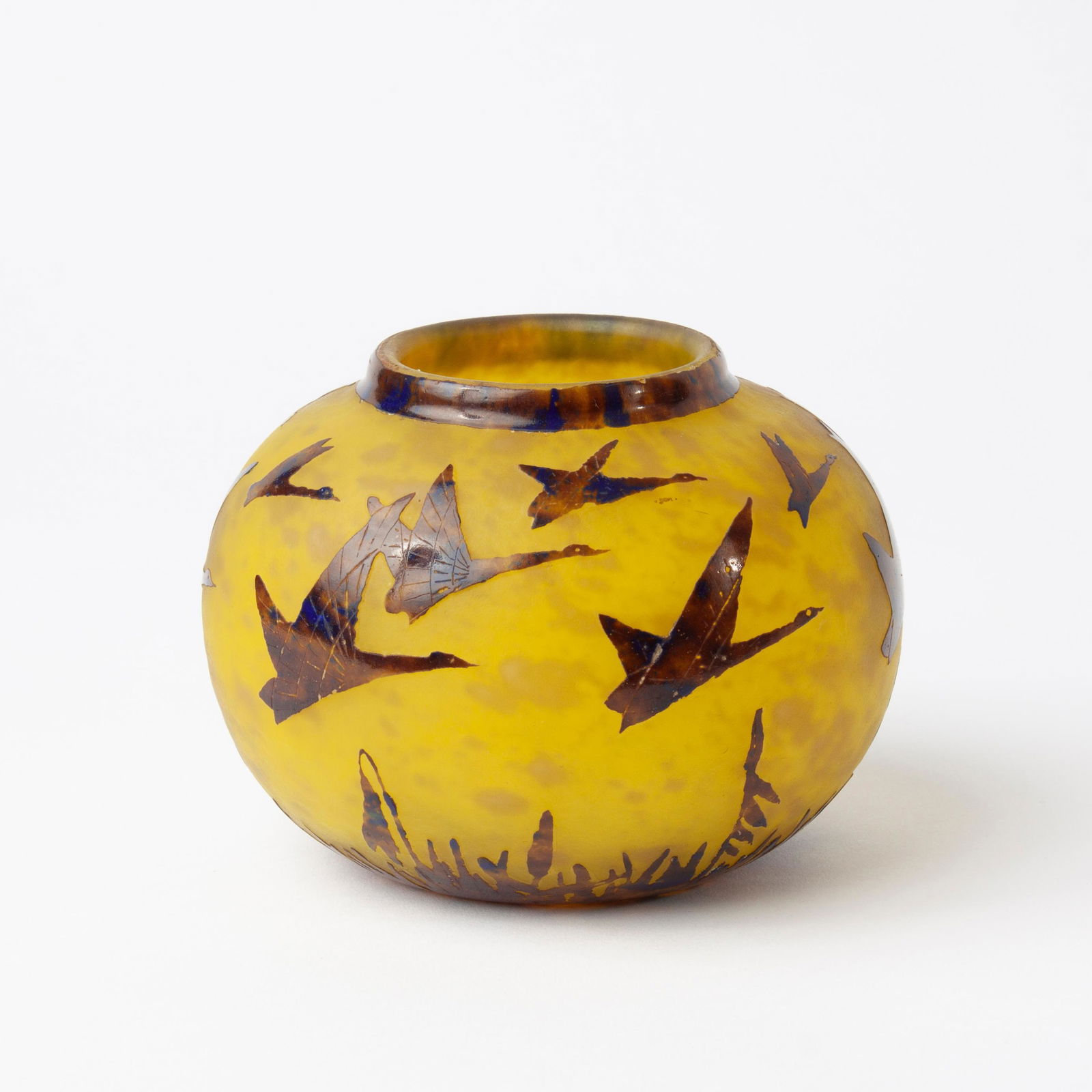 Charles Schneider La Verre 'Halbrans' Cameo Glass Vase: Charles Schneider "Le Verre Francais" cameo glass ball vase, in the "Halbrans" pattern (geometrically styled wild geese above marshland), circa 1924-27. Clear glass cased over a&nb