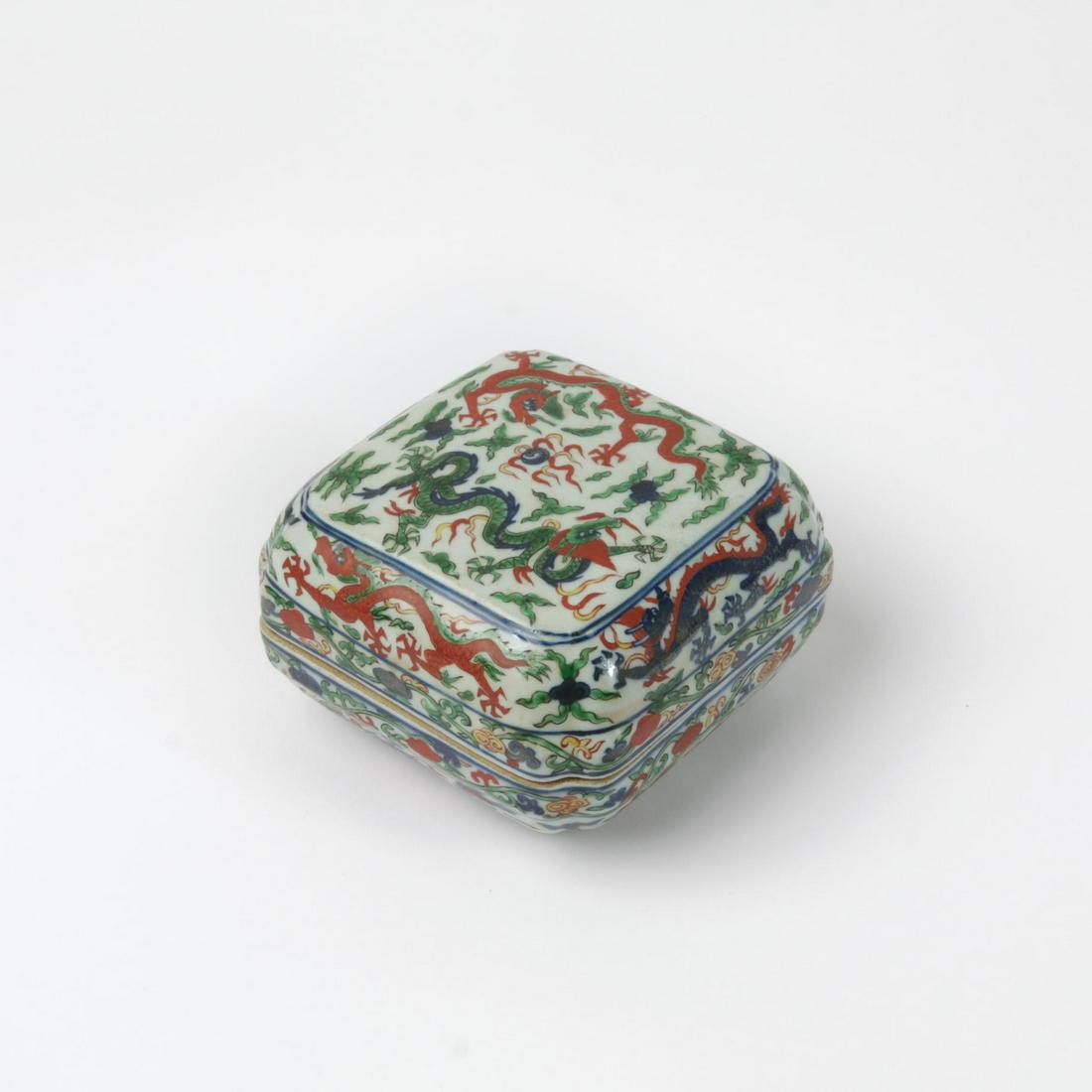 Chinese Famille Verte Lidded Dragon Box (1 of 10)