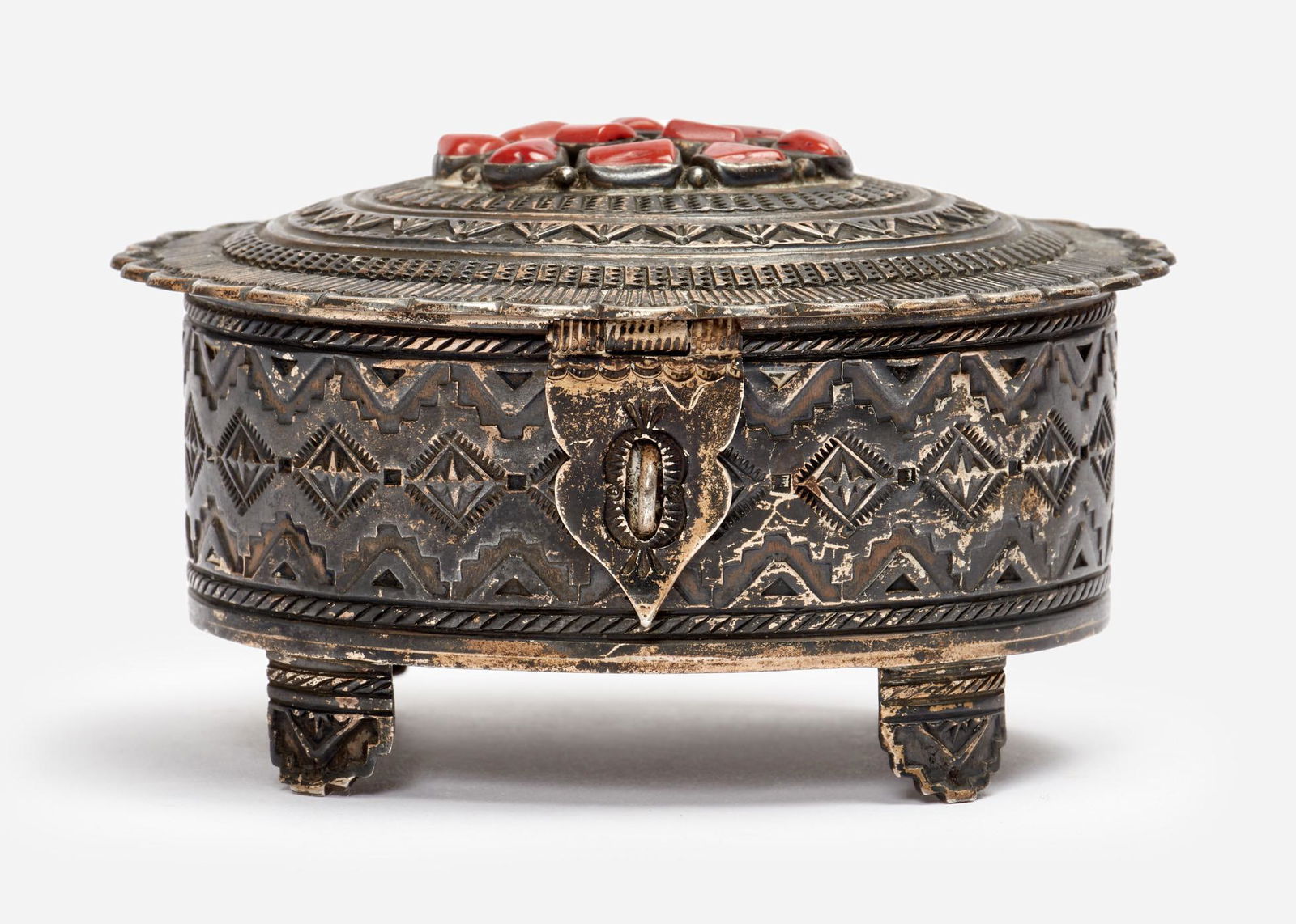 GARY REEVES Navajo Stamped Sterling Box with Red Coral (1 of 9)