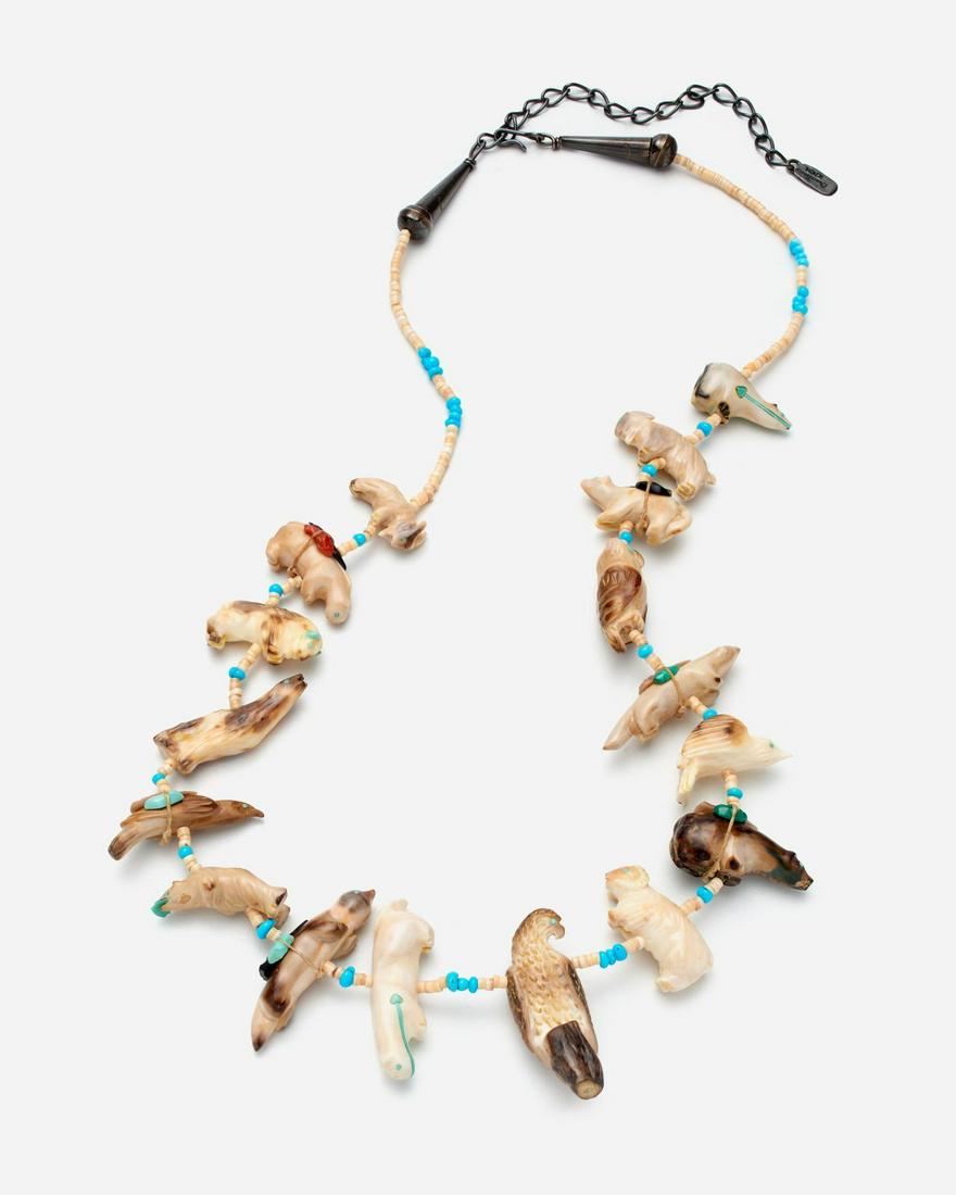 QUANDELACY Zuni Carved Fetish Necklace (1 of 7)
