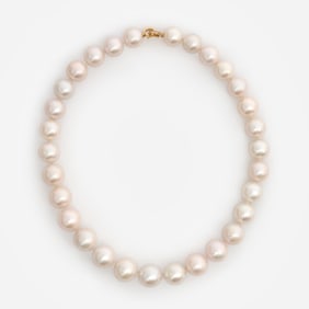 18k South Sea Pearl Necklace w/ Diamond Clasp