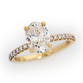14k Oval 1.53ct Diamond Engagement Ring w/accent diamonds, Sz. 5.25